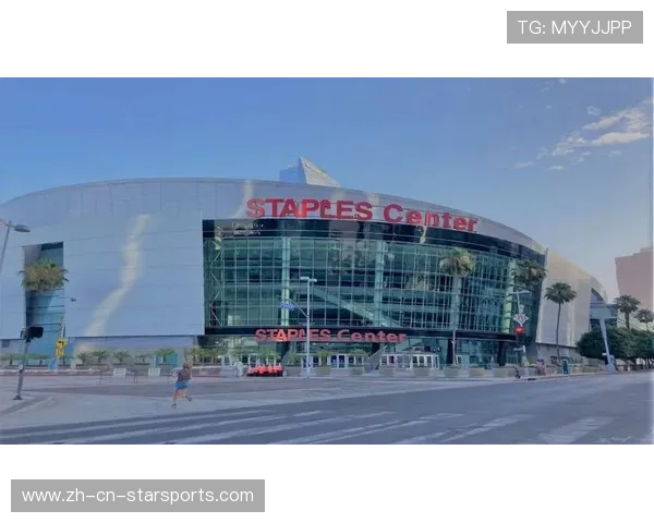 斯台普斯中心迎来年度最火爆的主场比赛，斯台普斯中心门票价格